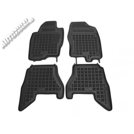 Gumené rohože NISSAN Pathfinder (2010-2013) so zvýšeným okrajom REZAW Plast Tuning.Cool