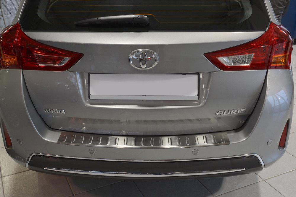 Lista na naraznik Avisa Toyota AURIS KOMBI 2012-2015 Avisa Tuning.Cool